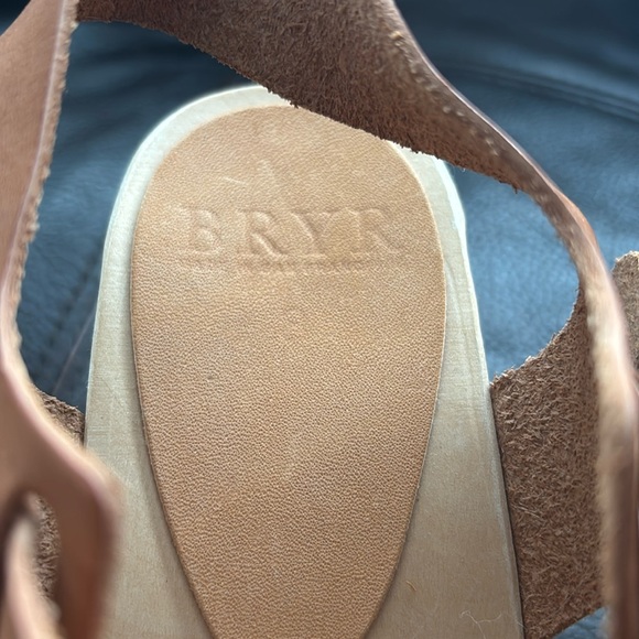 Bryr Tan Leather Sandals - Picture 10 of 16